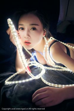 人间水蜜桃三女一男网名